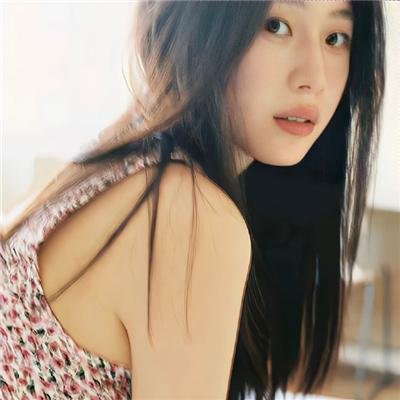 女孩爱跑步